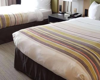 Country Inn & Suites by Radisson, Elk River, MN - Elk River - Bedroom