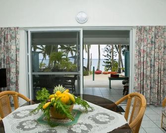 Sunhaven Beach Bungalows - Rarotonga - Dining room