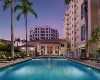 Residence Inn by Marriott Miami Aventura Mall - Aventura - Piscina
