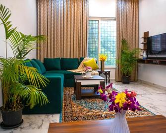 Laxmi Villa: Premium 3BHK Villa located in Anjuna Goa. - Anjuna - Living room