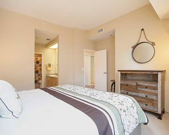 Bright and Open in Heart of the Marina - San Diego - Schlafzimmer