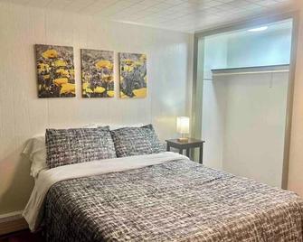 Clean and Quiet Studio Apartment A - Nome - Bedroom