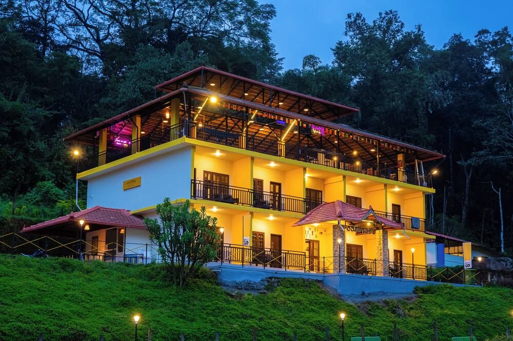 ذا هوستيلر كورج راينفوريست، ماديكيري - ماديخيري - مبنى