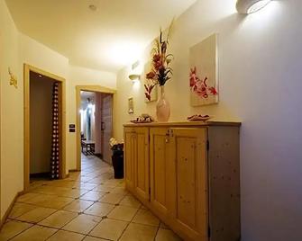 Hotel Genzianella - Commezzadura - Gang