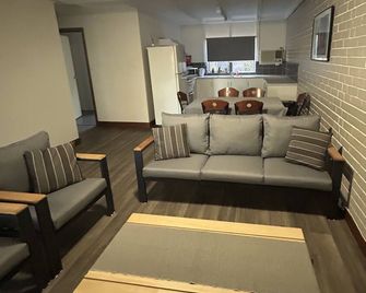 Murchison waters accommodation - Kalbarri - Obývací pokoj