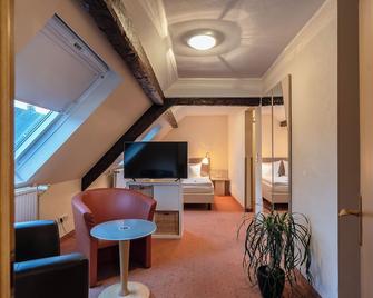 Hotel Altes Weinhaus - Neustadt an der Weinstrasse - Living room