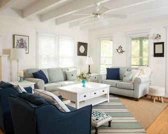 The Surf Shack BHI; 2BR beach cottage on East Beach! - Bald Head Island - Living room