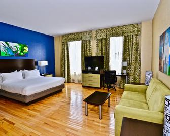 Holiday Inn Express Cleveland Downtown By IHG - קליבלנד - חדר שינה