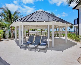 Tropic Isle At Anna Maria Island Inn - Bradenton Beach - Патіо