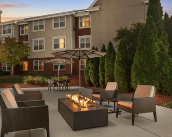 Residence Inn by Marriott Gaithersburg Washingtonian Center - Gaithersburg - Patio