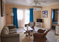 Aruba Sunrise Apartment - Oranjestad - Living room