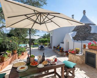 Trulletti Gioia - Ceglie Messapica - Patio