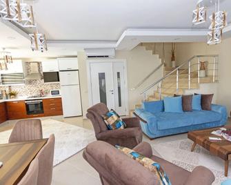 Paradise Town Villa Beltania - Serik - Huiskamer