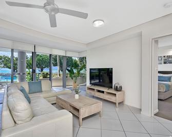 Vision Cairns Esplanade - Cairns - Olohuone