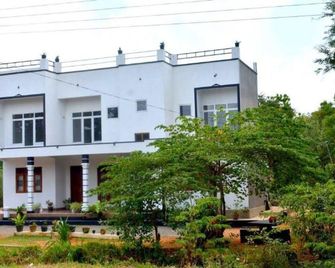 Reliance Resort - Anuradhapura - Building