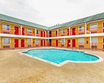 OYO Hotel San Antonio Lackland Near Seaworld - San Antonio - Bedroom
