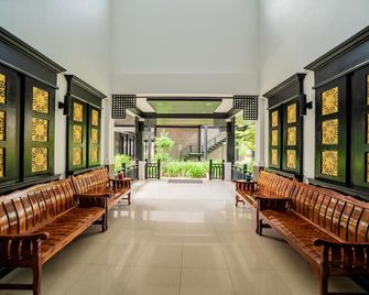 Phi Phi Andaman Legacy Resort - קופיפי - טרקלין