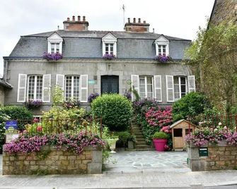 Chambres D'hotes L'hermine - Bazouges-la-Pérouse