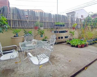 Bed and Brewhouse Sucat - Manila - Patio