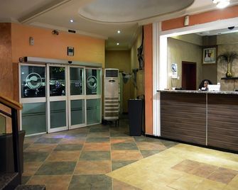 Golphin's Suites - Awka - Recepción