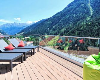 Hotel Dorfstadl - Kappl - Balkon