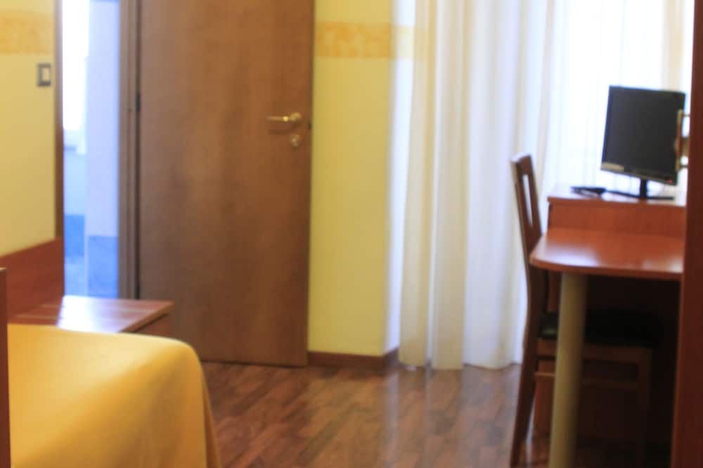 Other view of Hotel Bellevue