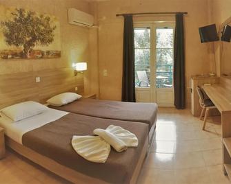 Paradise Hotel - Samos - Habitación