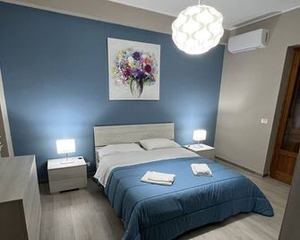 The Artists - Acireale - Habitación