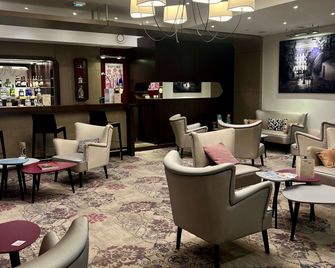 Hôtel Mercure Angers Centre Gare - אנז'ה - בר