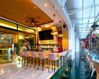 Sira Grande Hotel & Spa - Patong - Bar