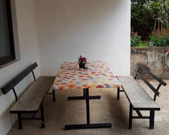 Apartments by the sea Podaca, Makarska - 6745 - Podaca - Patio