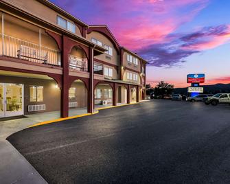 SureStay Plus Hotel by Best Western Silver City - Silver City - Building