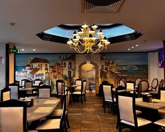 Taormina Hotel and Casino - סן חוזה - מסעדה