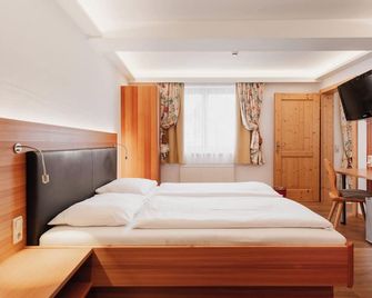 Hotel Gratz Großarl - גרוסארל - חדר שינה
