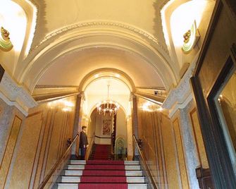 Air in Berlin - ברלין - שירותי מקום האירוח