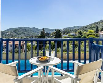 Aperitton Hotel - Skopelos - Balcony