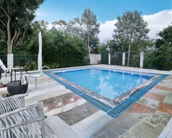 Dreamland Resort - Nainital - Piscine