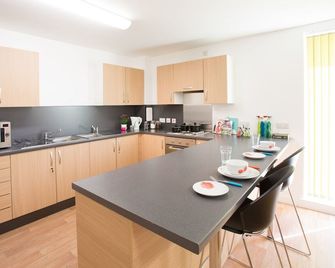 Cityheart Dornoch Campus Accommodation - Dornoch - Kitchen