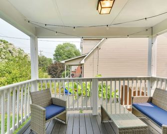 Chic Front Royal Retreat Near Shenandoah River! - Front Royal - Balcony