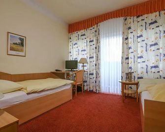 Hotel Restaurant Lüdenbach - Overath