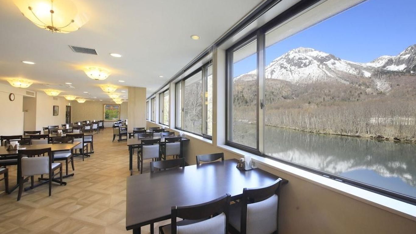 카미고치 타이쇼이케 호텔