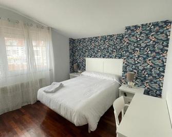Hostal Portofino - Portosin - Bedroom
