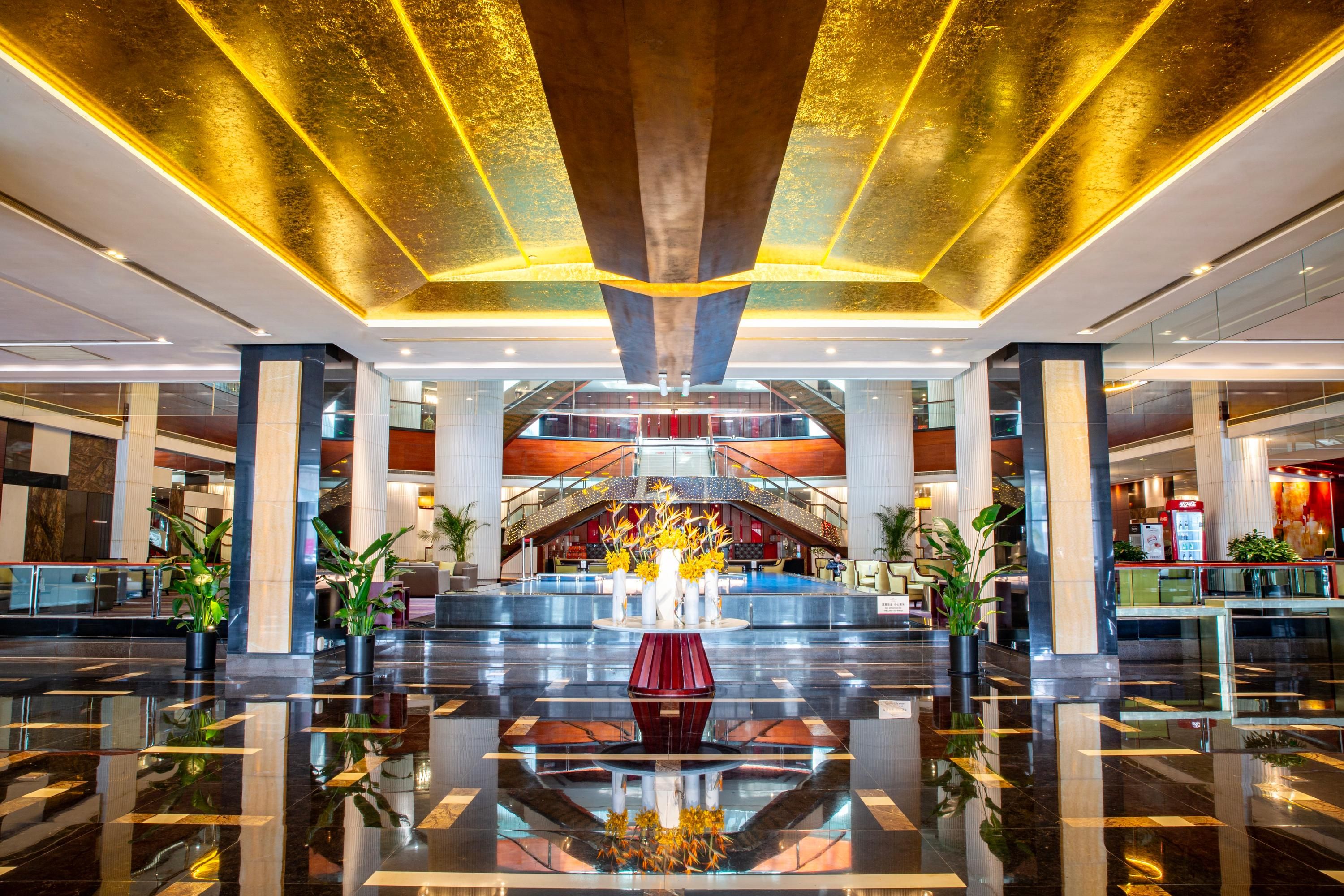 كراون بلازا ووشي سيتي سنتر بي آيتش جي