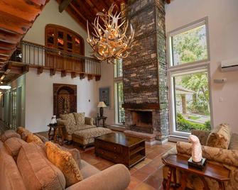 Casa Rincón by Lumina - Parras de la Fuente - Sala de estar