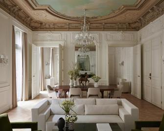 Maison Delano Paris - Paris - Building