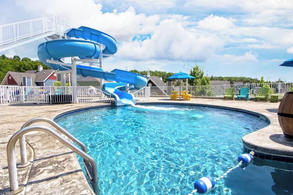 Stormy Point Village - ברנסון - בריכה