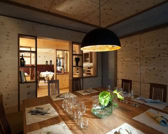 Hotel Ostaria Posta - St. Martin in Thurn - Essbereich
