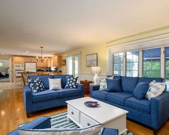 Pool, Central AC, Walk to Harwich Port Beach - Harwich - Sala de estar