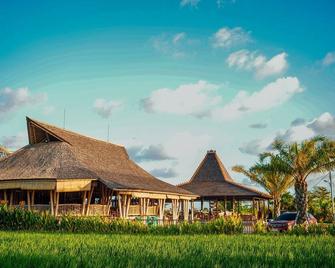 Padi Villa Canggu - Denpasar - Building