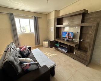 Suites dos Laranjais - Olímpia - Stue